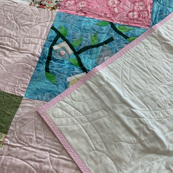 Vtg Sue quilt blanket 47”x47” - Picture 5 of 6